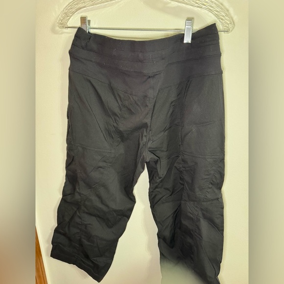 lululemon athletica Pants - Lululemon dance studio cropped